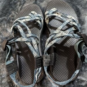 Chacos size W6
